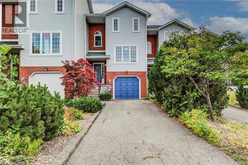 633 Grange Cres, Waterloo, ON, N2T2L9 | Card Image