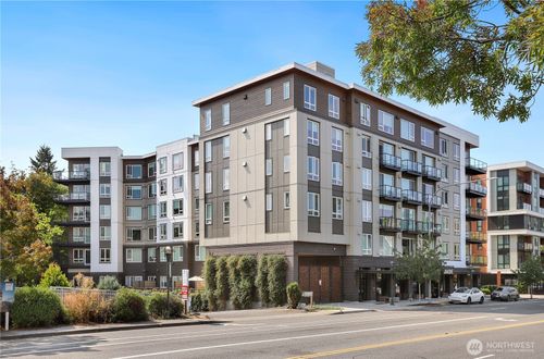 204-11903 Ne 128th St, Kirkland, WA, 98034-7209 | Card Image