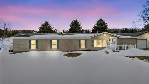 305 N Advance Rd, East Jordan, MI, 49727-9558 | Card Image