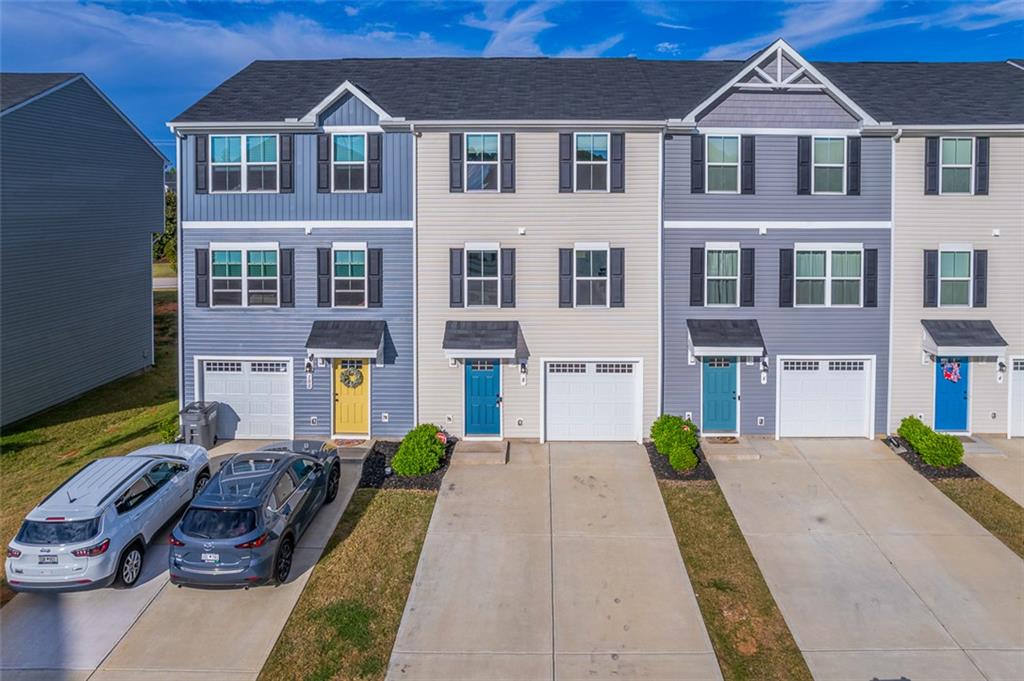 Bearmont Trl, Greenville, SC 29617