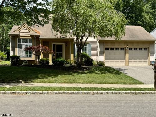20 Winding Brook Ln, Oak Ridge, NJ, 07438-8875 | Card Image