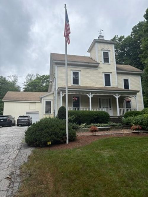 761 Grove St, Worcester, MA, 01605-3132 | Card Image