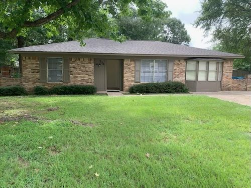 304 Lakeview St, Whitehouse, TX, 75791-3344 | Card Image