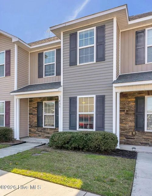 433 Falls Cv, Jacksonville, NC, 28546-8415 | Card Image