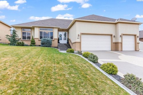 607 N 74th Avenue, Yakima, WA, 98908 | Card Image