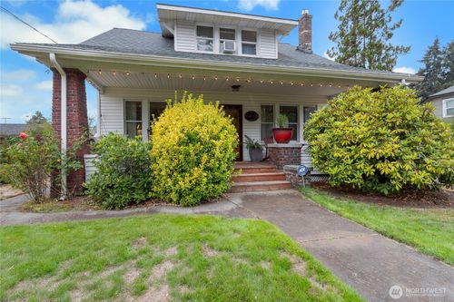 508 5th St Ne, Puyallup, WA, 98372-2928 | Card Image
