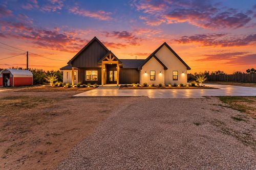 1415 N County Road 1110, Midland, TX, 79706-4558 | Card Image
