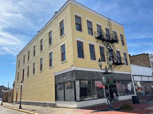 101 W Main Cross St, Edinburgh, IN, 46124-1419 | Card Image
