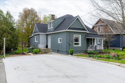 15 Van Street, Tillsonburg, ON, N4G2M7 | Card Image