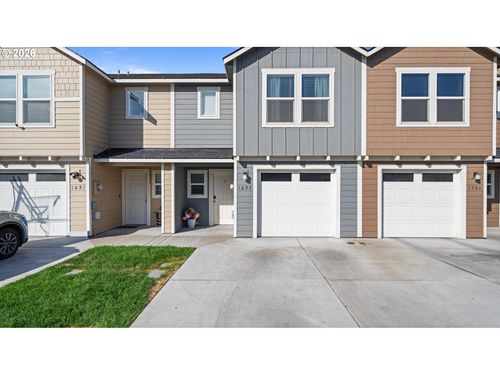 1697 Ne 8th St, Hermiston, OR, 97838-2129 | Card Image