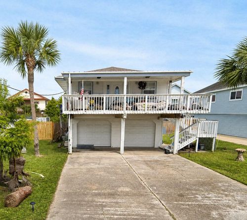 16610 Jamaica Inn Rd, Jamaica Beach, TX, 77554 | Card Image