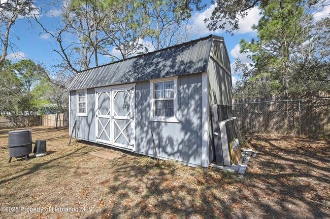 Large shed like brand new for lawn equipment | Image 50