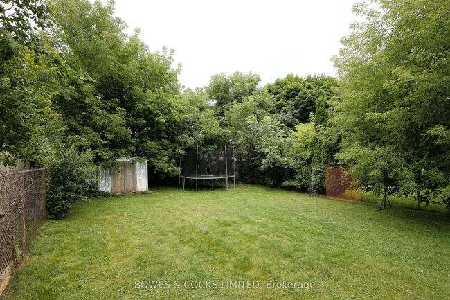 717 3 Rd Ave, House other with 3 bedrooms, 2 bathrooms and 2 parking in Peterborough ON | Image 36