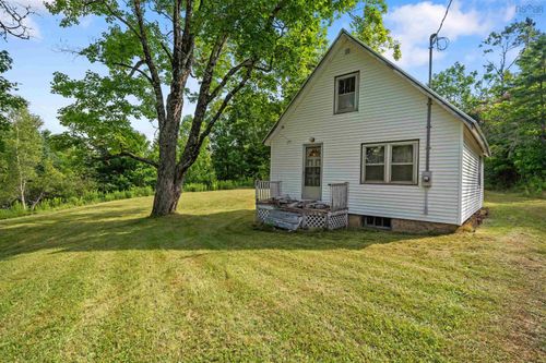 8860 Moose River Rd, Lindsay Lake, NS, B0N1X0 | Card Image
