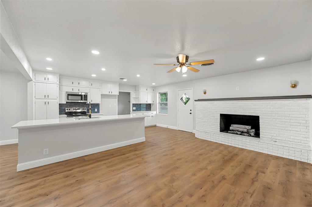 Starlight Dr, Haltom City, TX 76117