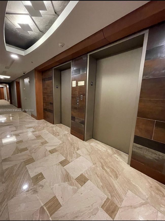 APT-509 - 31 Se 5 Th St, Condo with 1 bedrooms, 1 bathrooms and null parking in Miami FL | Image 4