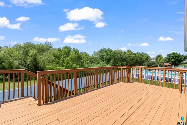 1313 W Creekside Dr, House other with 5 bedrooms, 3 bathrooms and null parking in Brandon SD | Image 13