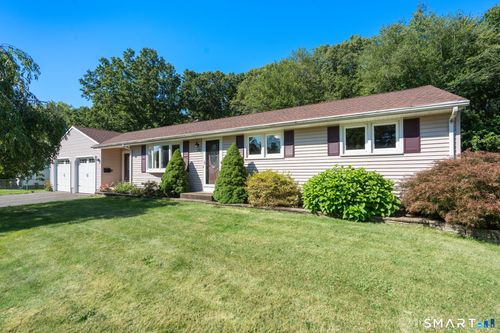 28 Fairfield Rd, Enfield, CT, 06082-5840 | Card Image
