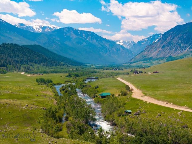 Upper E. Rosebud River at the Custer Natl Forest Canyon | Image 43