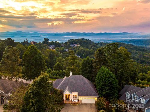 63 Club Knoll Ct, Hendersonville, NC, 28791-2491 | Card Image