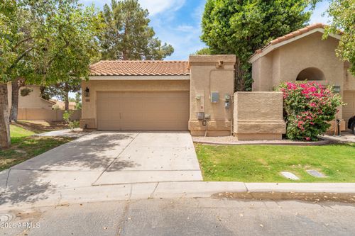 6736 S Wilson St, Tempe, AZ, 85283-3547 | Card Image