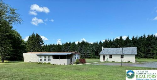 1212 Forest St, Lehighton, PA, 18235-8952 | Card Image