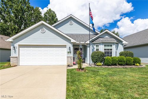 17810 Engle Ct, Brook Park, OH, 44142-2158 | Card Image