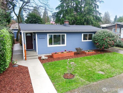 2300 Ne 8th Pl, Renton, WA, 98056-3692 | Card Image