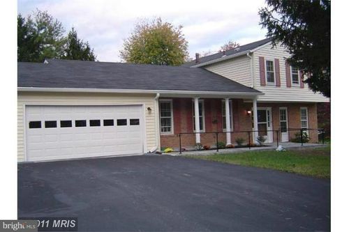 1 Apricot Ct, NORTH POTOMAC, MD, 20878-2326 | Card Image