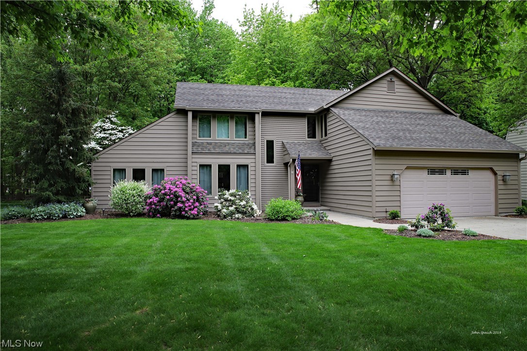 356 Greenbriar Drive, Sold in Avon Lake Zoocasa