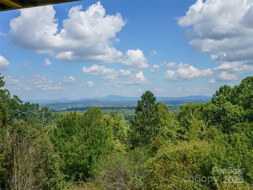 435 Upper Laurel Dr, Laurel Park, NC, 28739-4537 | Card Image