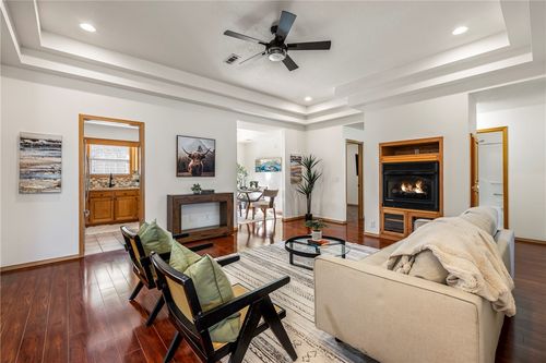 43 Magrath Cir, Bella Vista, AR, 72715-6029 | Card Image