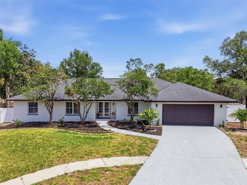 2540 Laurelwood Ln, Valrico, FL, 33596-5020 | Card Image