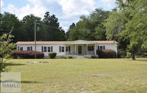 1102 Ruben Wells Rd, Hinesville, GA, 31313-7135 | Card Image