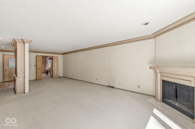 8433 Quail Hollow Rd, Condo with 3 bedrooms, 3 bathrooms and null parking in Indianapolis IN | Image 7