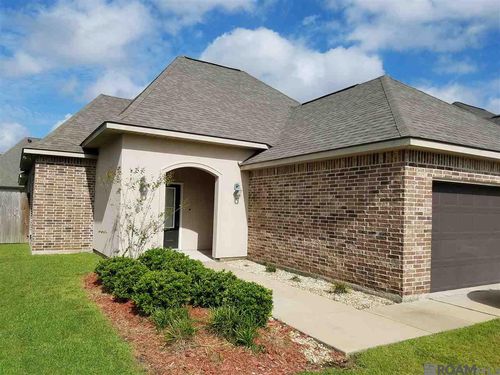 535 Greenwich Dr, Baton Rouge, LA, 70820-8337 | Card Image