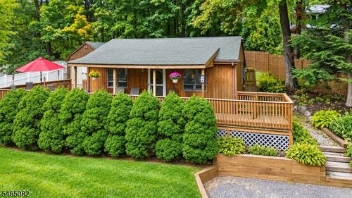 36 Beach Haven Rd, Hewitt, NJ, 07421-2103 | Card Image