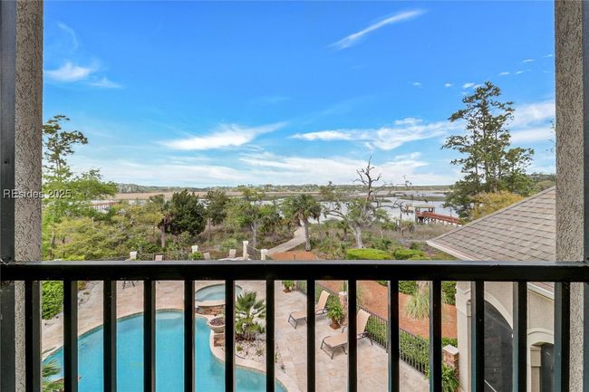 Upstairs screened in balcony | Image 44