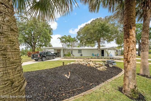 527 Palm Avenue, Merritt Island, FL, 32952 | Card Image