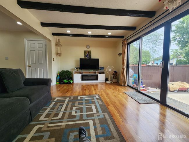 74 Probasco Rd, Townhouse with 3 bedrooms, 2 bathrooms and null parking in East Windsor NJ | Image 9