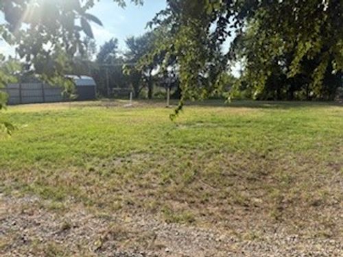 207 Ne Front St, Millsap, TX, 76066-2345 | Card Image