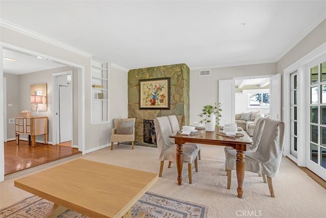 LIVING / DINING ROOM | Image 8