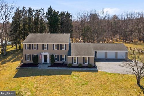 5700 Lake Christopher Dr, ROCKVILLE, MD, 20855-1810 | Card Image