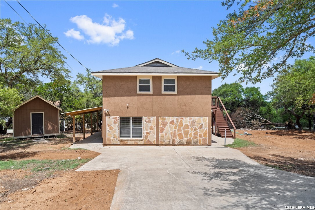 Residential in Canyon Lake