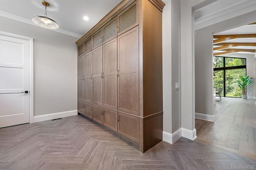 4995 Saddleridge Trail, Ann Arbor, MI, 48105 | Card Image