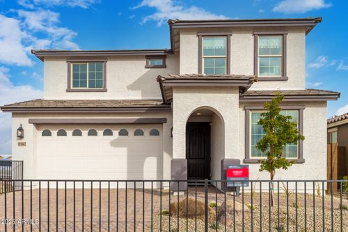 8940 W Georgia Ave, Glendale, AZ, 85305-3427 | Card Image
