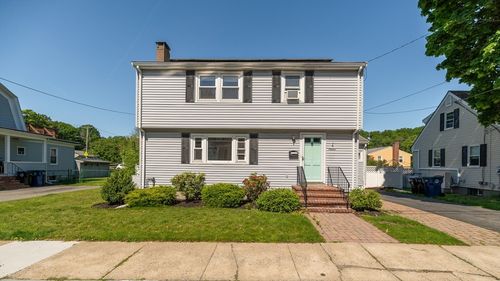 16 Laurent Rd, Salem, MA, 01970-2840 | Card Image