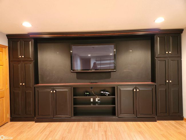1128 Prince St, House other with 5 bedrooms, 4 bathrooms and null parking in Grinnell IA | Image 44