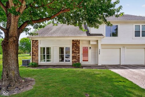 7538 Castleton Farms North Dr, Indianapolis, IN, 46256-1950 | Card Image