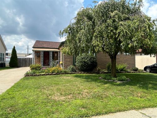29067 Edward Ave, Madison Heights, MI, 48071-2537 | Card Image
